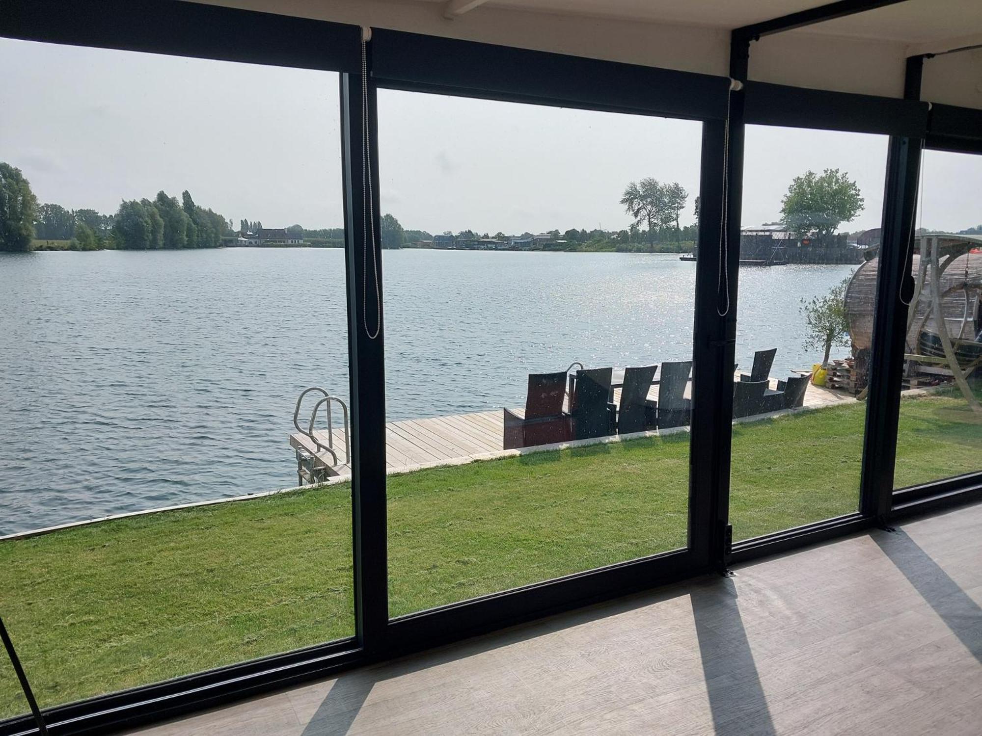Lakeside Вевелгем Екстериор снимка