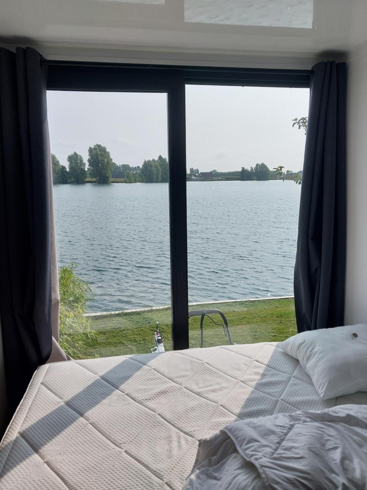 Lakeside Вевелгем Екстериор снимка
